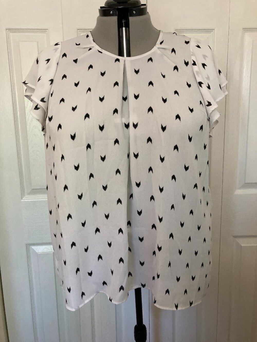 Torrid 3 Sheer White Short Sleeve Tunic Top